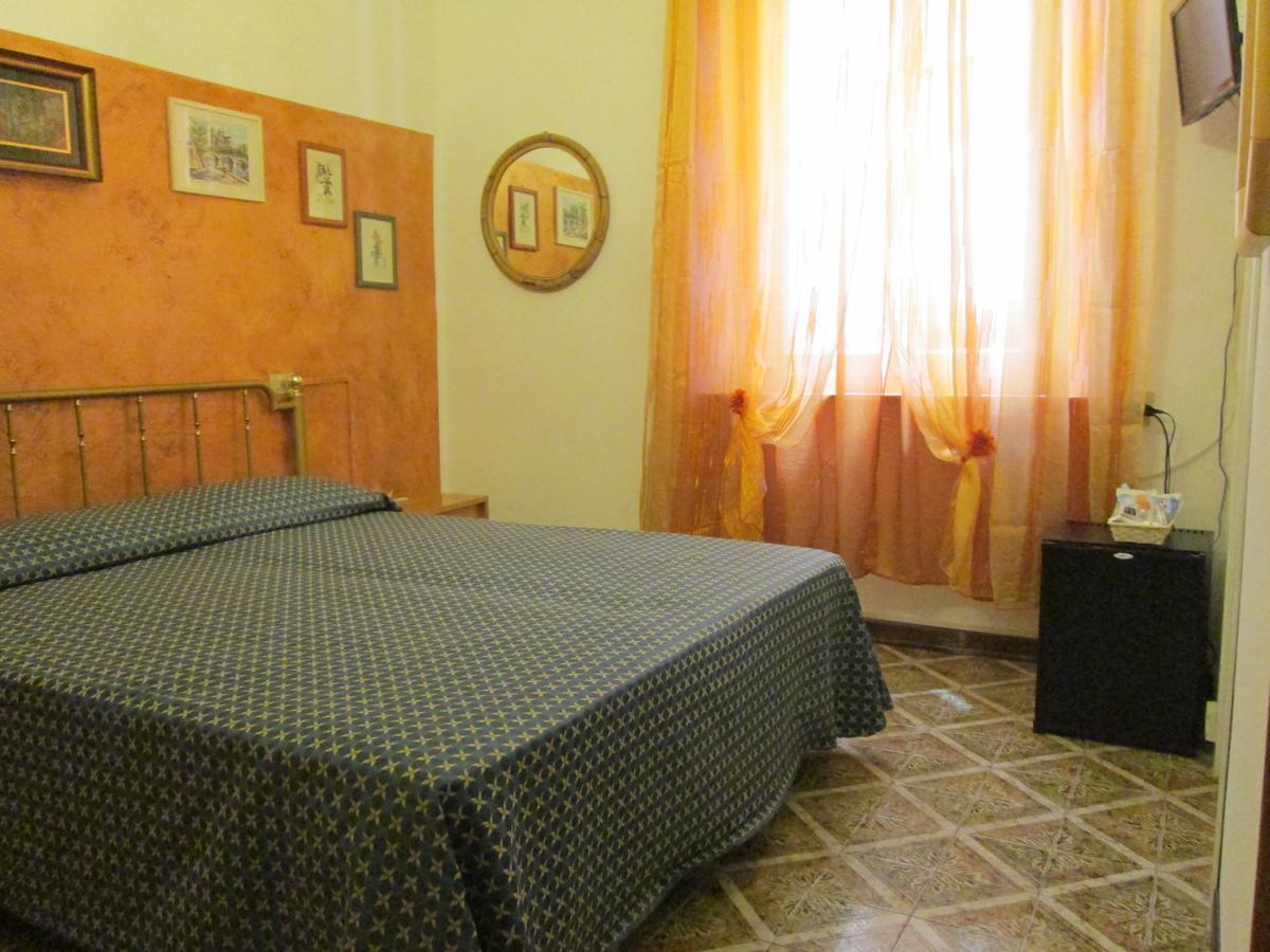 B&B Regina Margherita Piombino Habitación foto