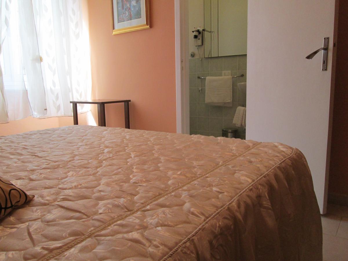 B&B Regina Margherita Piombino Habitación foto