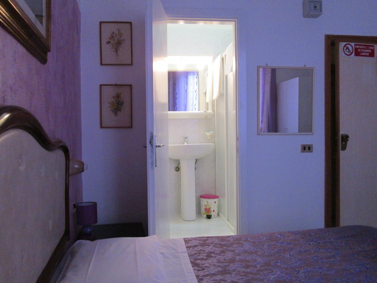 B&B Regina Margherita Piombino Habitación foto
